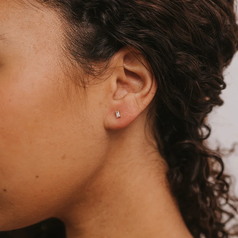 Baguette Studs Sapphire
