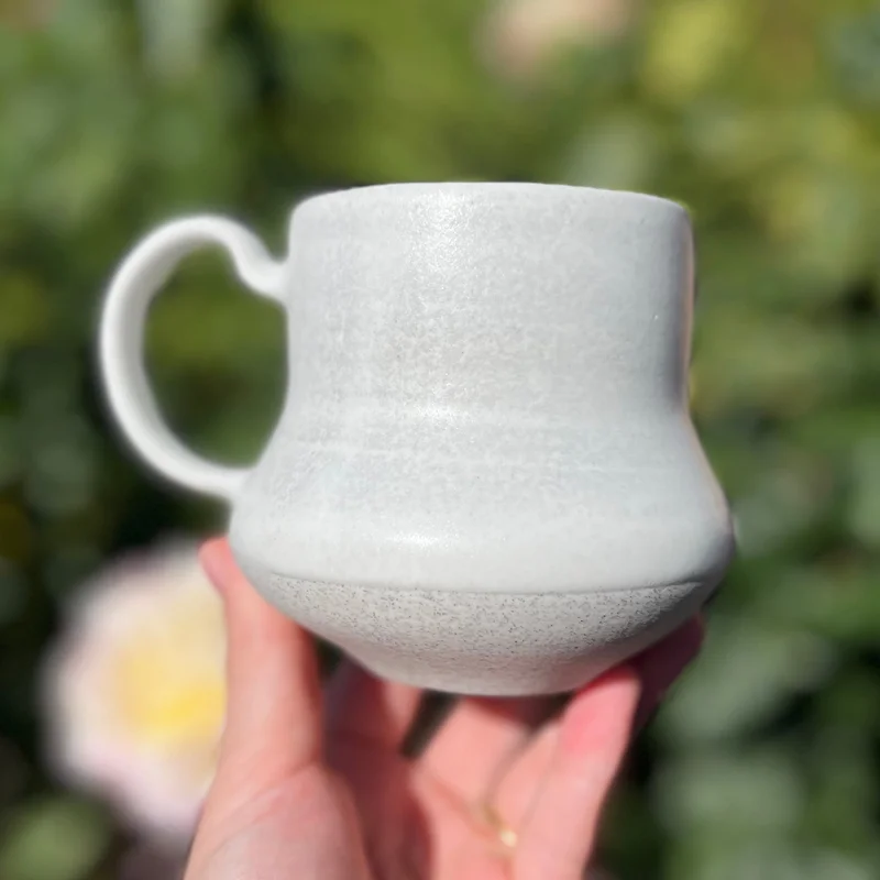 Cheeky Mug in Marshmallow
