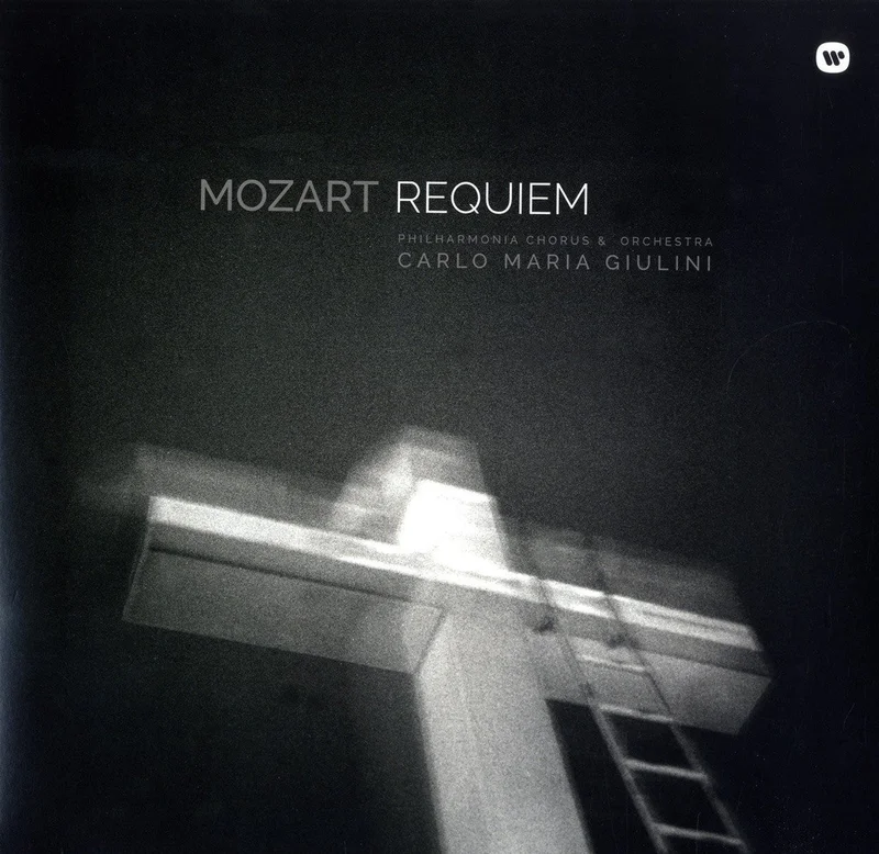 Wolfgang Amadeus Mozart, Carlo Maria Giulini, Philharmonia Orchestra, Philharmonia Chorus  Requiem In D Minor, K626
